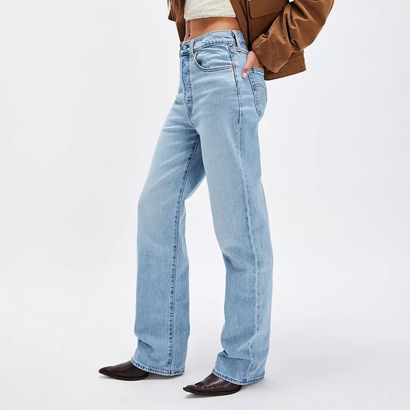 Levi's Ribcage Straight jeans w/ raw hem - Picture 4 of 7